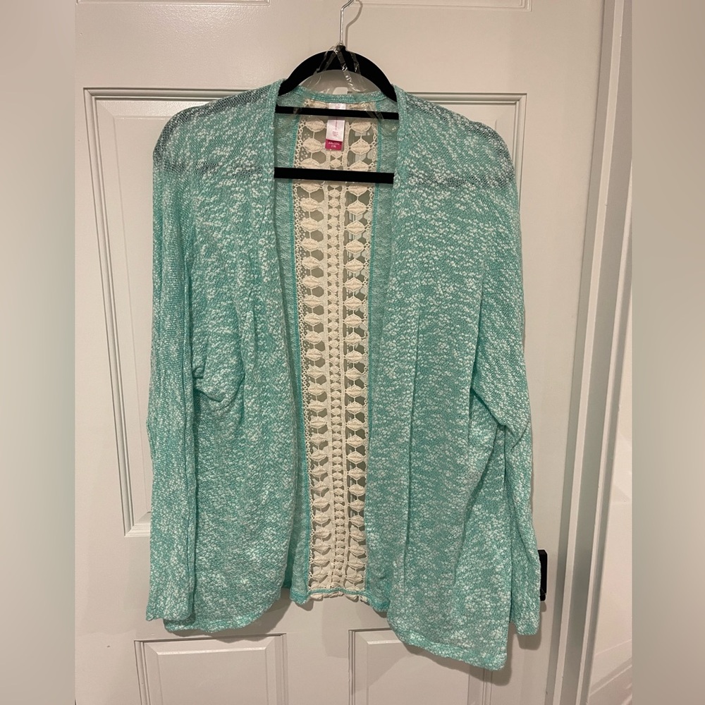 No Boundaries Light Green Open-Front Cardigan
